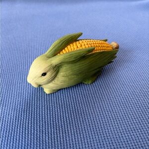 Enesco Home Grown Corn Rabbit Vegetable Figurine Retired Rare
3.5” resin